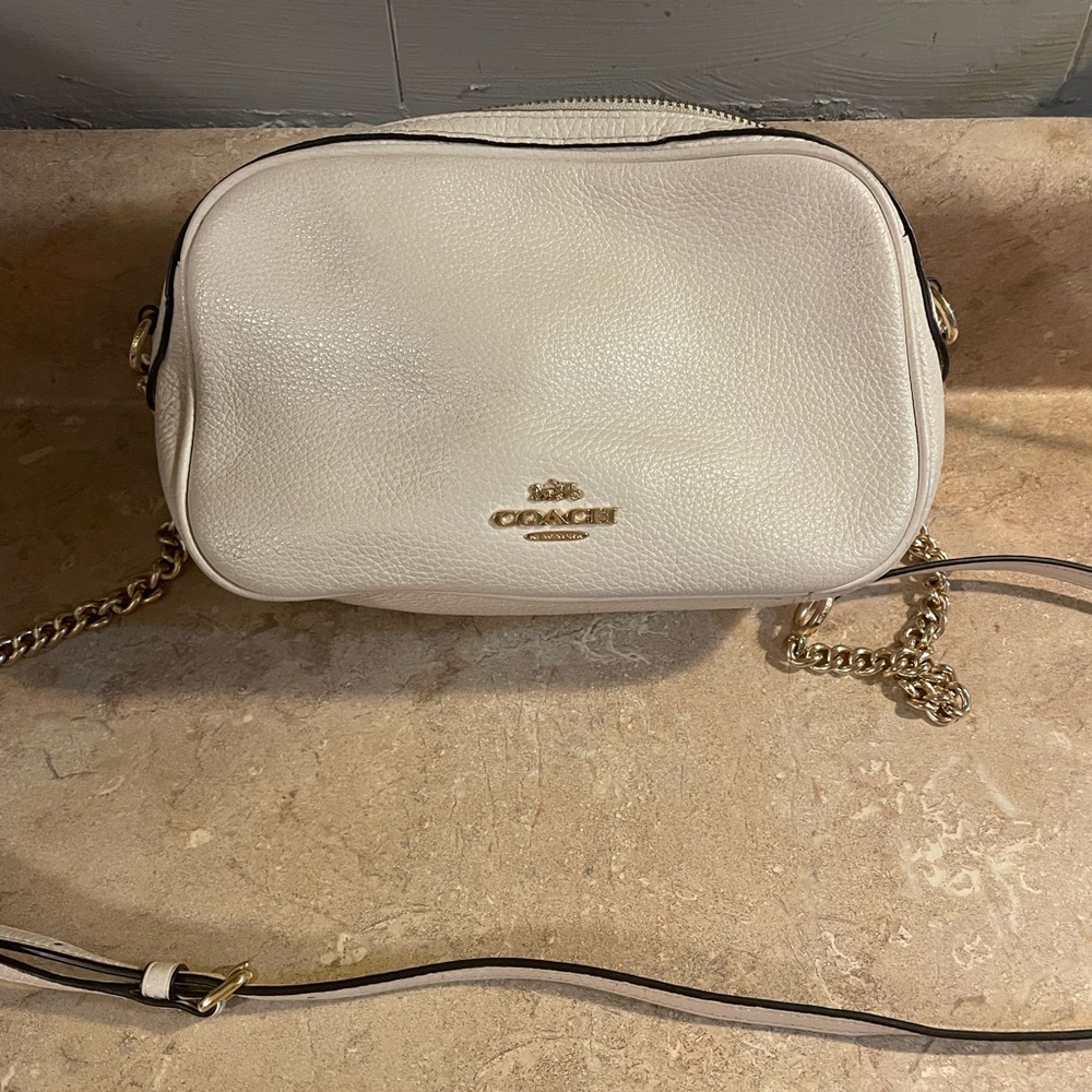 Authentic Coach crossbody